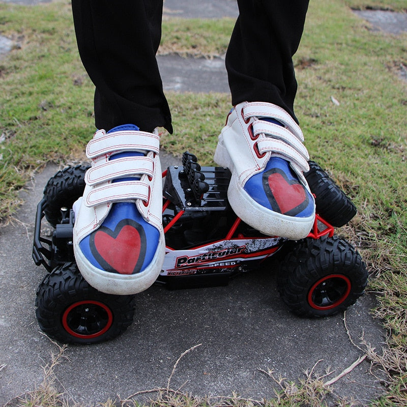 4WD RC Car With Led Lights For Children