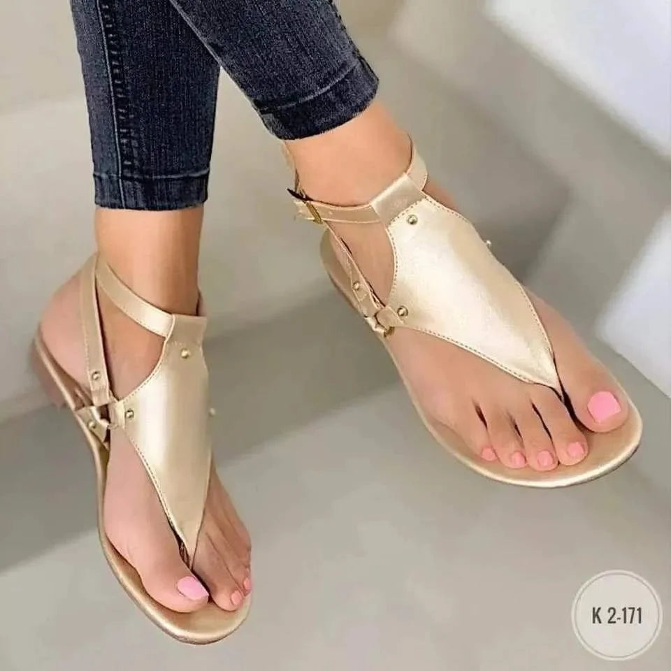 Summer Casual Large Size Flat Bottom Sandals Women's Beach Shoes Buckle Slip-On Roman Style Thong Shoes Metal Decorated