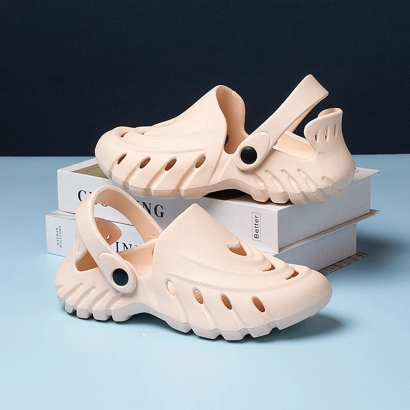 New Arrival Mens Summer Shoes Men Slippers Non-slip Garden Shoes Casual Beach Sandals Chef Shoes Nurse Doctor Shoes Flip Flops