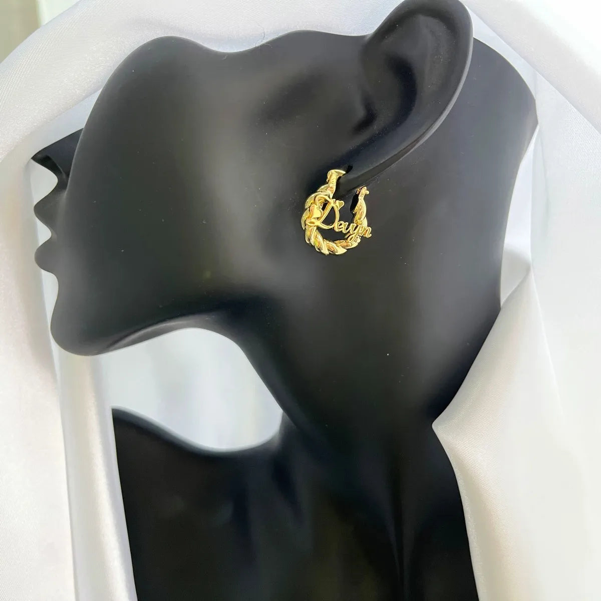 DUOYING Custom Name Earrings 18mm Personalized Twist Hoop Earring 2022 With Letters Anti-allergy For Women Girls Jewelry Gift