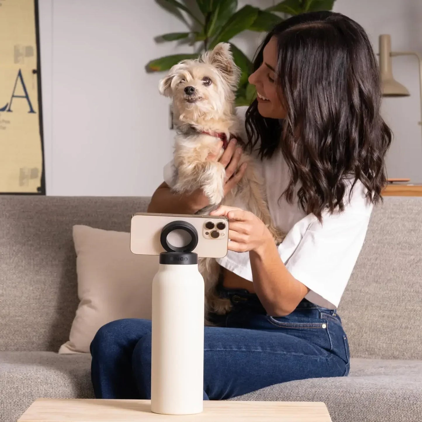 Insulated Sports Water Bottle With Magnetic Phone Holder Mount Stand For Gym Outdoor Activities Daily Hydration