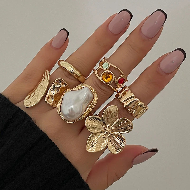 6Pcs Punk Exaggerated Metal Finger Rings Set for Women Men Vintage Flower Pearl Crystal Europe America Open Rings Luxury Jewelry