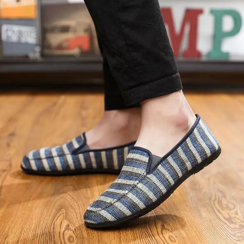 Men Spring Autumn New Flat Sole Striped Canvas Shoes Soft sole Non Slip Breathable Round Toe Slip On Casual Shoes Lazy Shoes