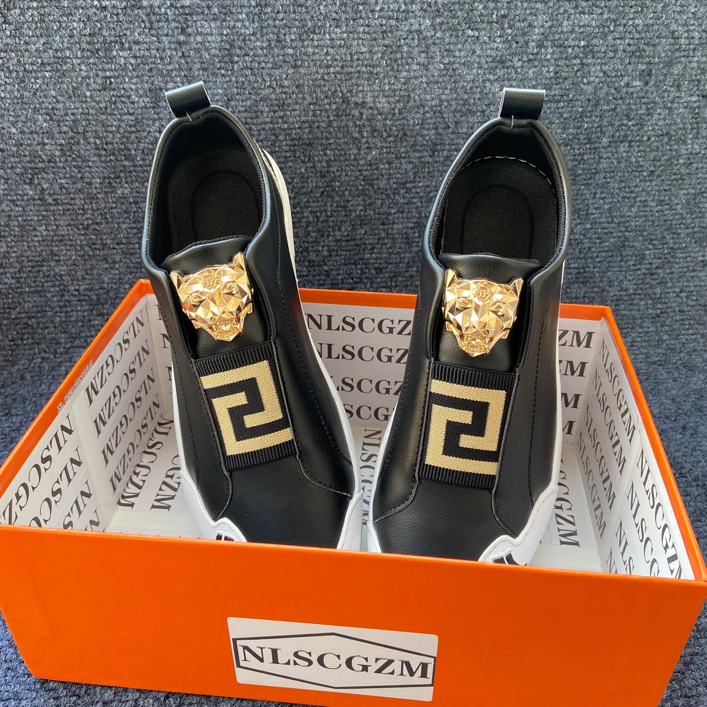 original shoe brand Lion head casual shoes for man luxury loafers designer shoes casual sneakers for man flats black white