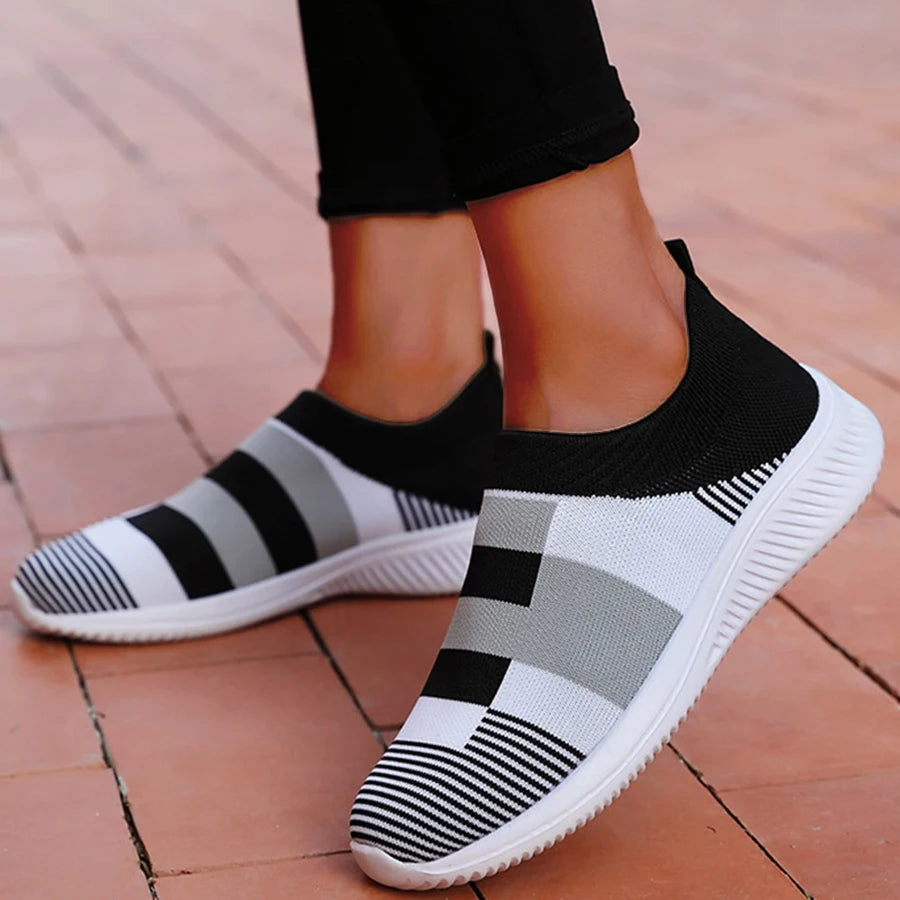 Women's Sneaker Fashion Soft Sneakers For Women Walking Shoes Slip On Sock Shoes Plus Size Women's Sneakers Zapatos De Mujer