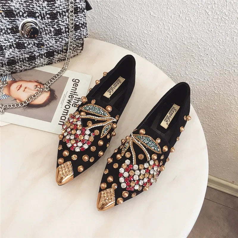 New 2024 Pointed Toe Women Flat Rhinestones Loafers Autumn Rivets Classic Ladie Flats Shoes Women's Ballet Flats Soft Boat Shoes